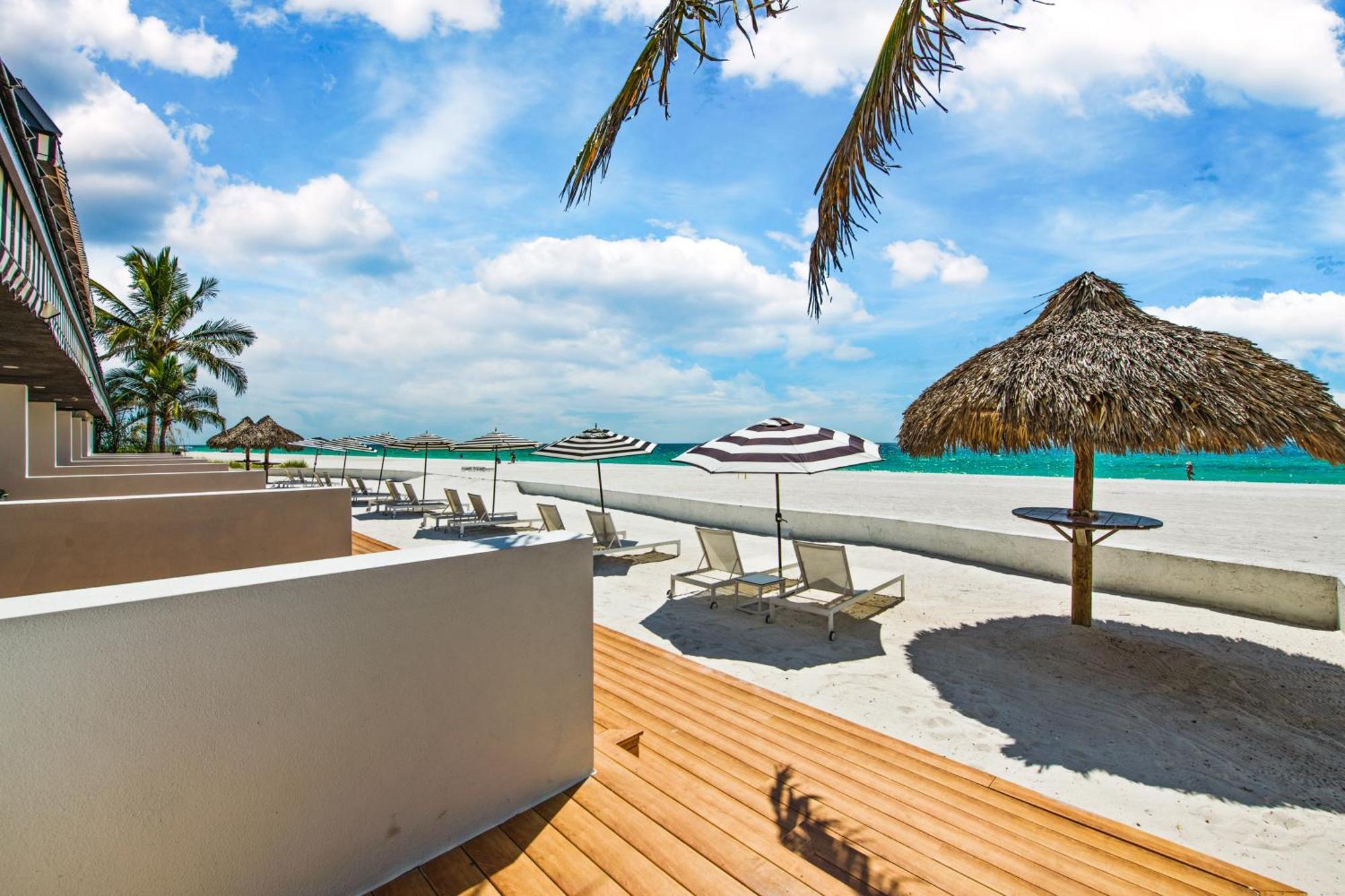 Seabreeze At Anna Maria Island Inn Брадентон-Бич Экстерьер фото