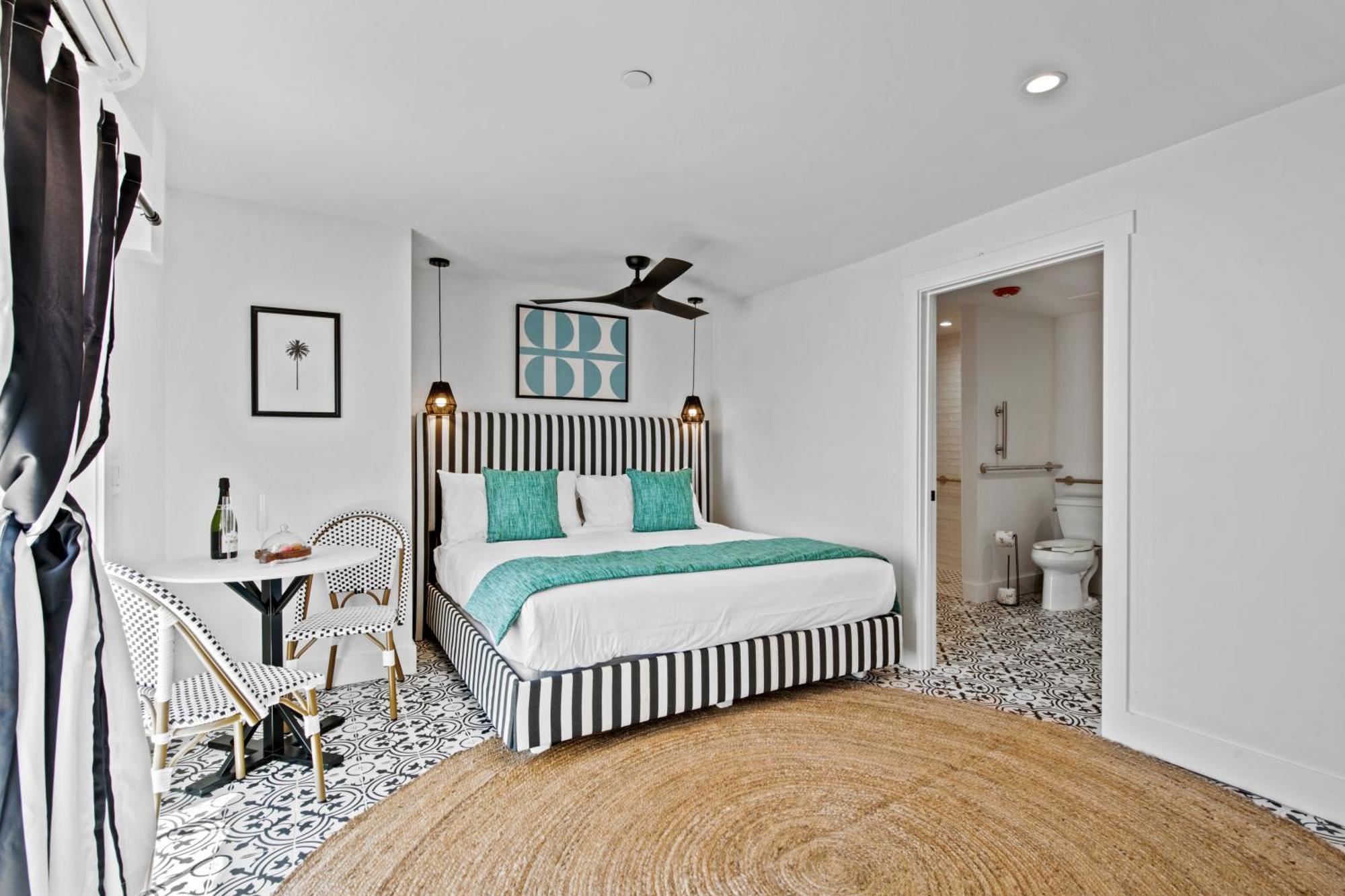 Seabreeze At Anna Maria Island Inn Брадентон-Бич Экстерьер фото